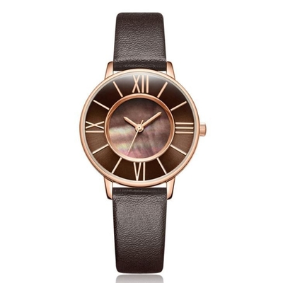 Correia de couro Shell Dial do relógio de Pin Buckle Women Quartz Wrist