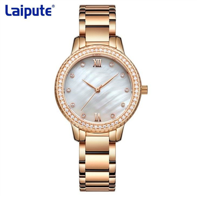Das mulheres traseiras do movimento de quartzo do relógio do bracelete da curvatura da tartaruga Diamond Watch de aço inoxidável