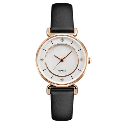 O relógio de mulheres simples e elegantes com Diamond Quartz Creative Watch